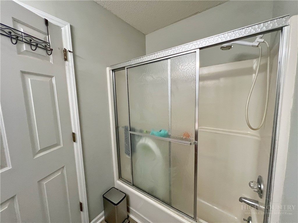 797 Seven Oaks Drive Property Photo 17