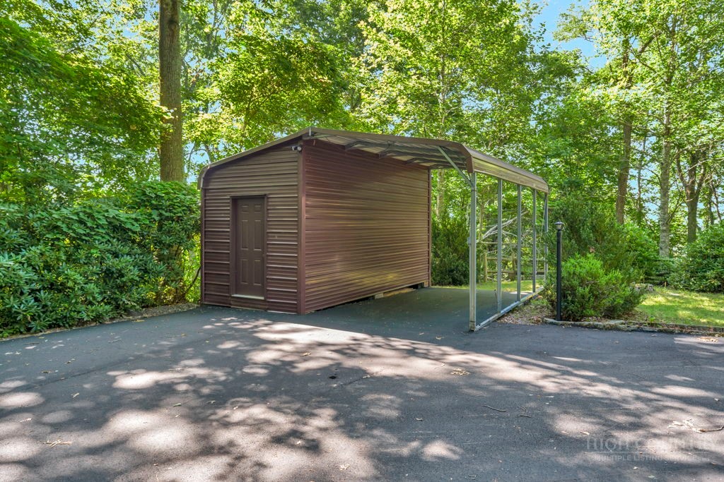 102 Ginger Hollow Road Property Photo 32
