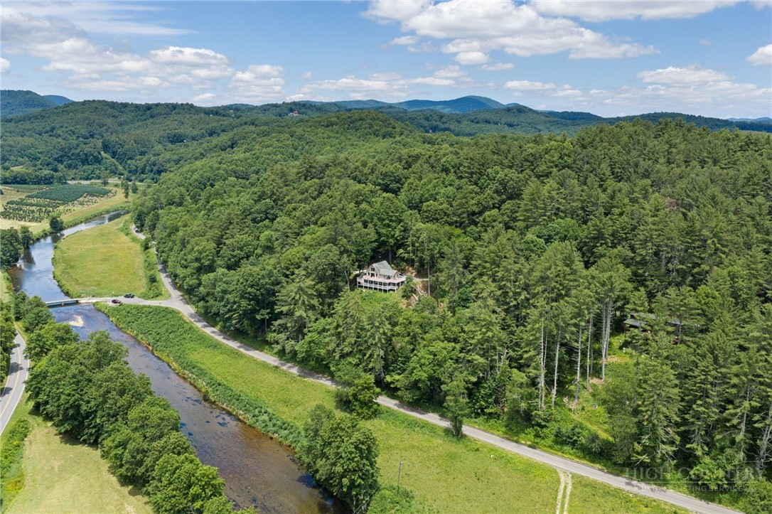281 New River Farms Road Property Photo 45