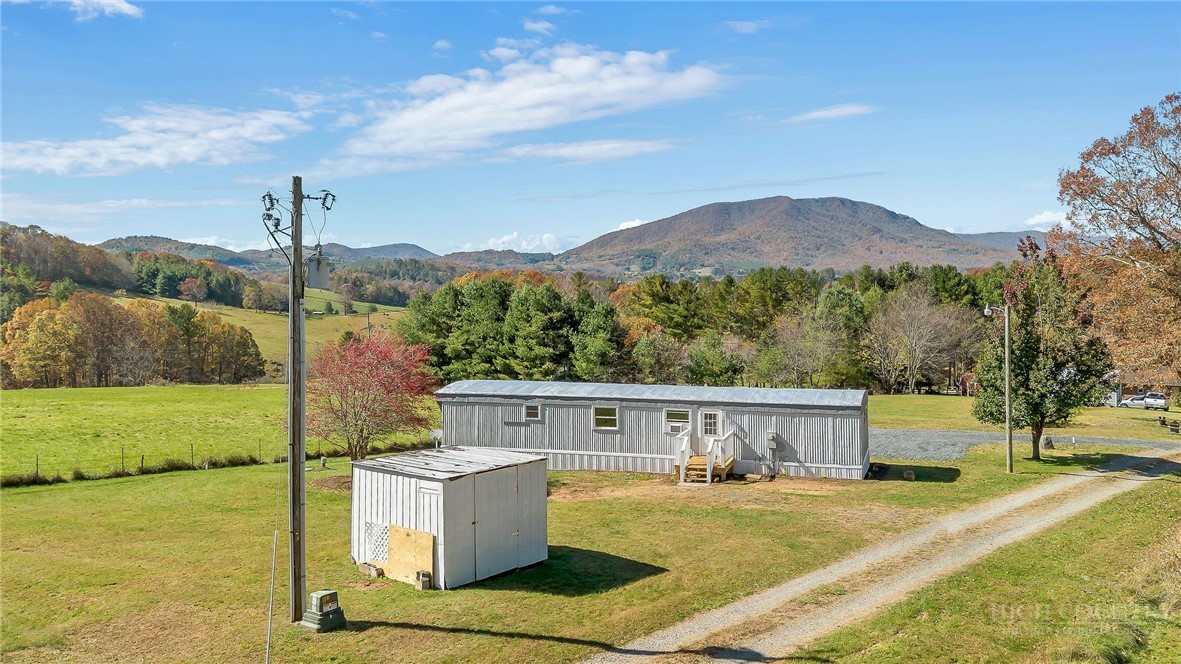 986 Wagoner Access Road Property Photo 14