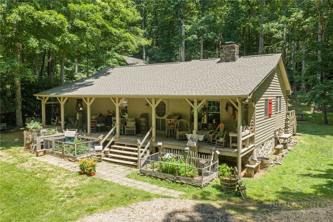 688 Laurel Creek Road Property Photo 5