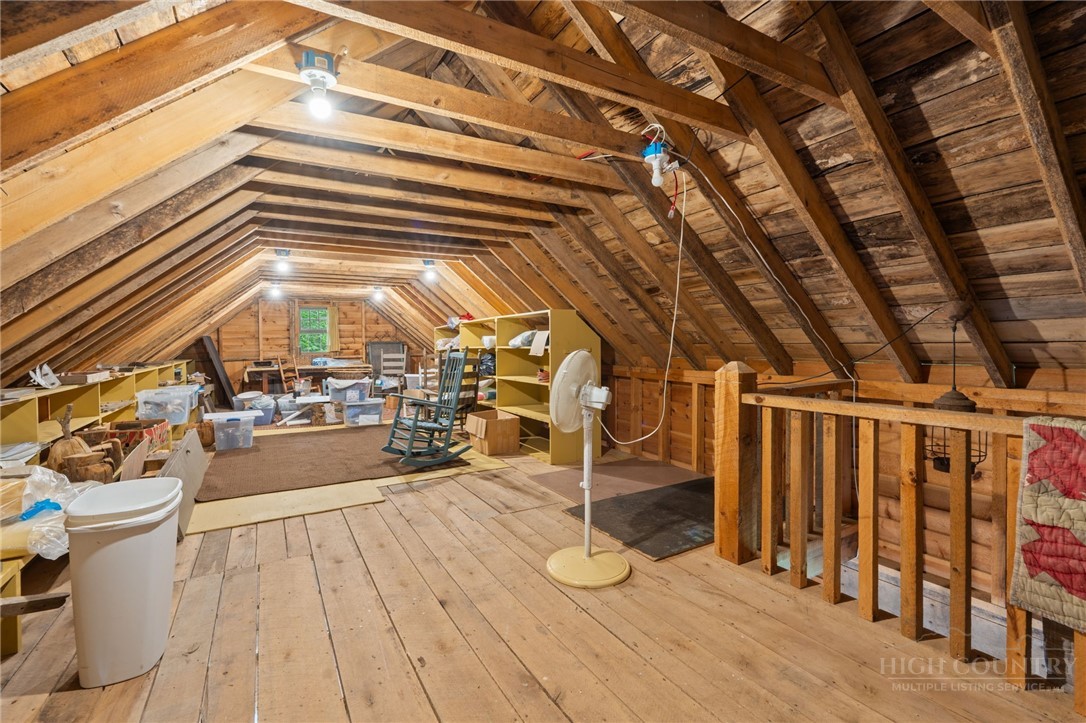688 Laurel Creek Road Property Photo 40