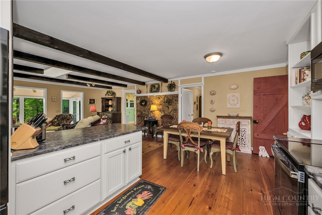 1493 Laurel Creek Rd Ext Property Photo 11