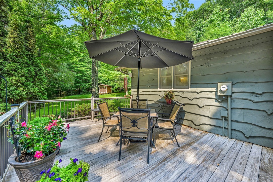 1493 Laurel Creek Rd Ext Property Photo 18