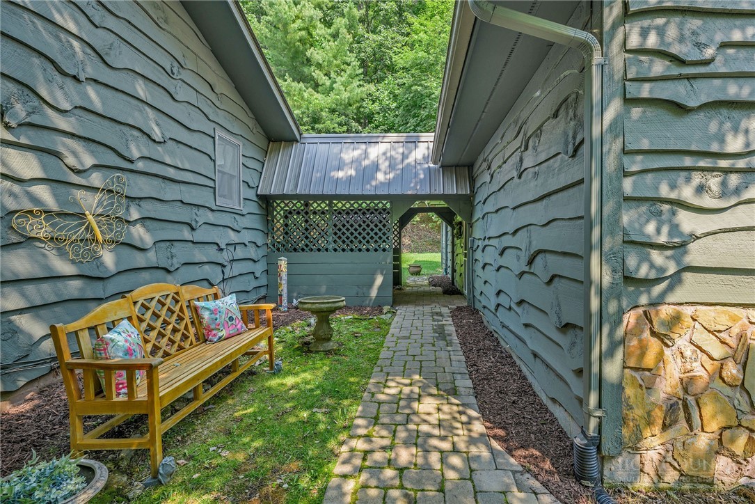 1493 Laurel Creek Rd Ext Property Photo 30