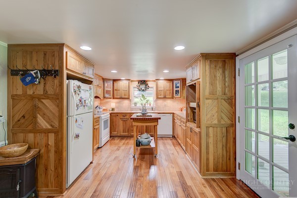 685 Carl Eastridge Road Property Photo 12