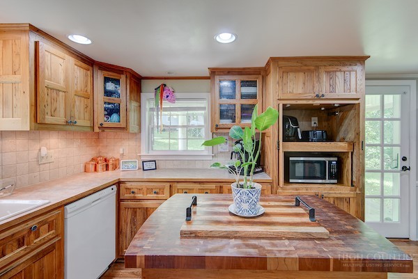 685 Carl Eastridge Road Property Photo 14
