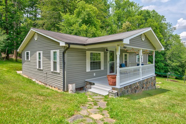 685 Carl Eastridge Road Property Photo 27