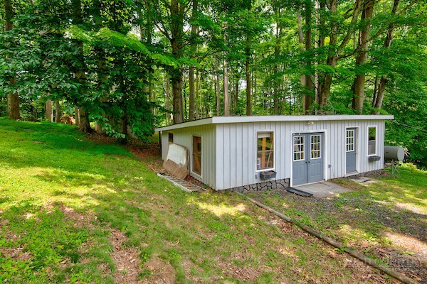 685 Carl Eastridge Road Property Photo 35