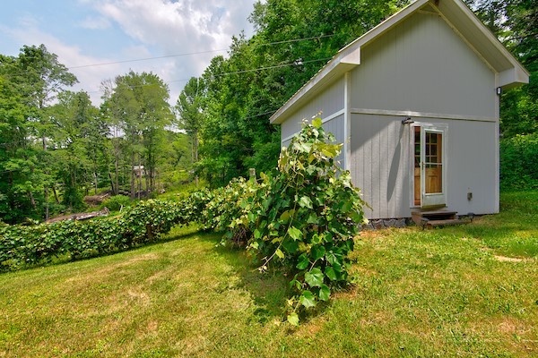 685 Carl Eastridge Road Property Photo 41