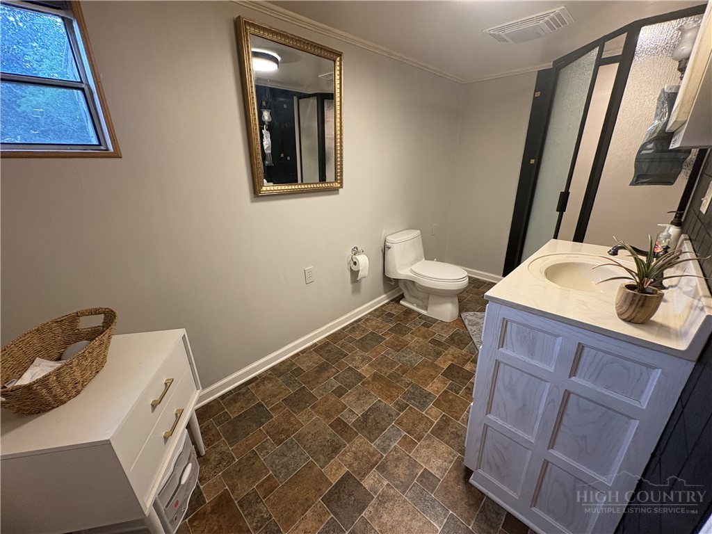 685 Carl Eastridge Road Property Photo 48