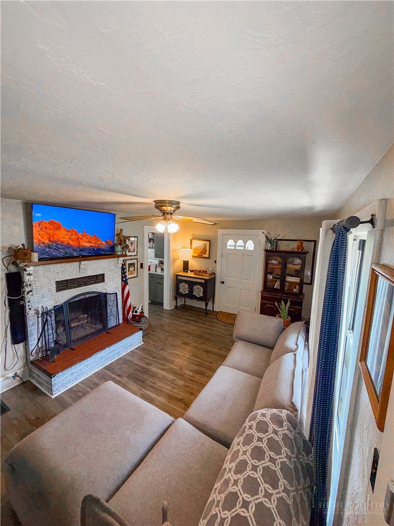 808 Piney Creek School Road Property Photo 6