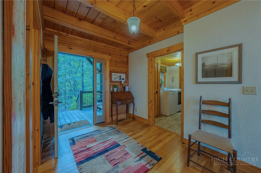 1016 Horizon Trail Property Photo 8