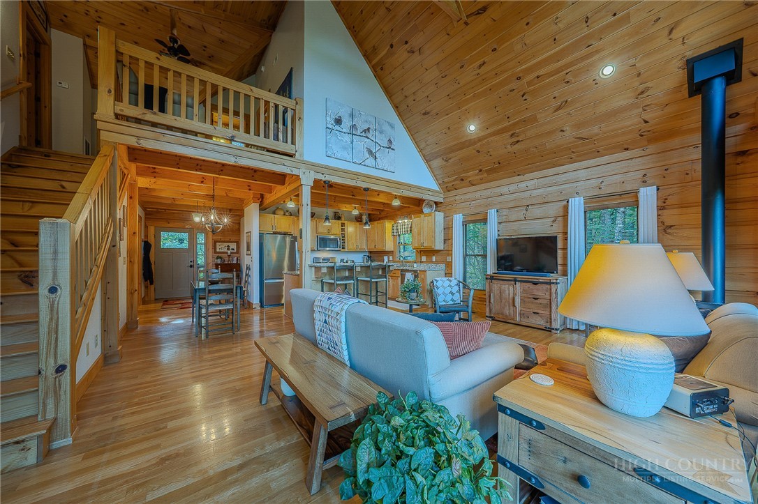 1016 Horizon Trail Property Photo 11