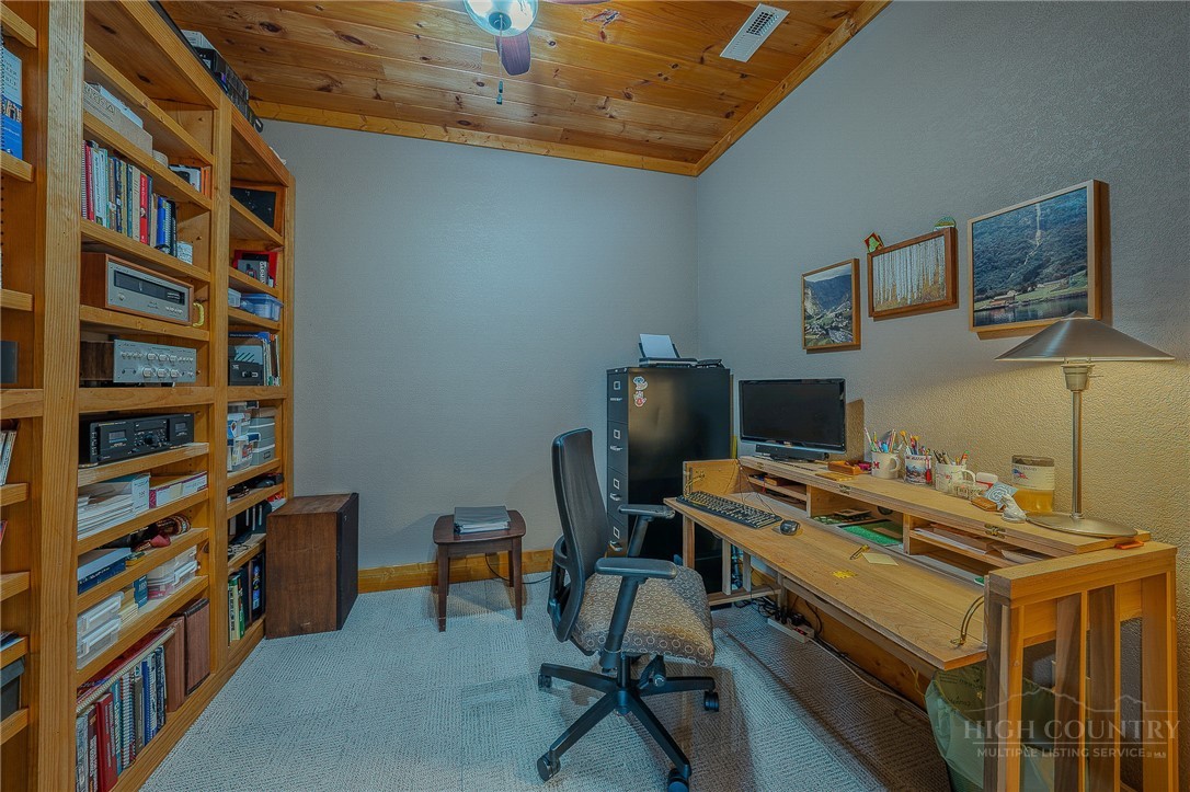 1016 Horizon Trail Property Photo 33