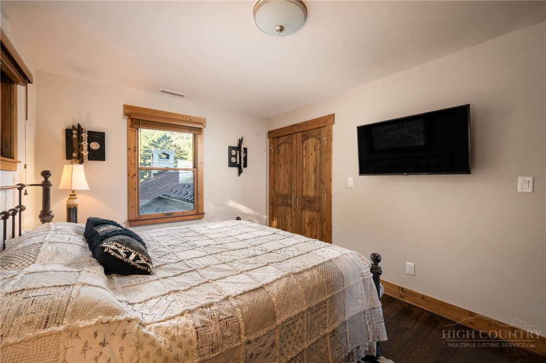 496 Mcguire Road Property Photo 39
