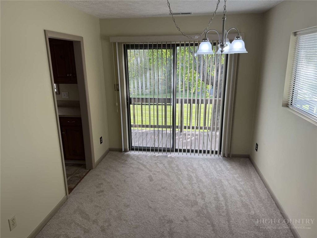 198 Meadow Ridge Road 9 Property Photo 6