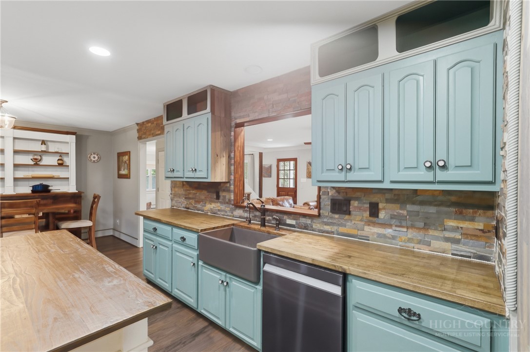 8301 Waxhaw Creek Road Property Photo 21