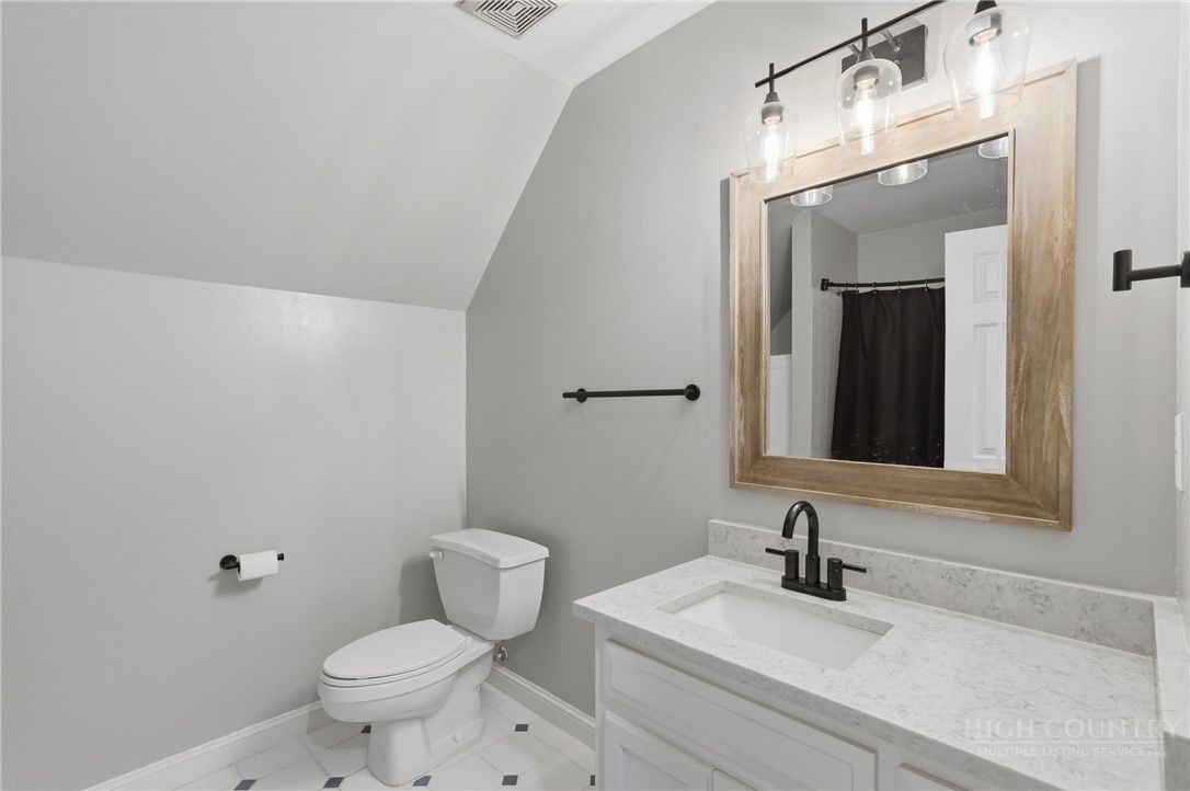 8301 Waxhaw Creek Road Property Photo 30