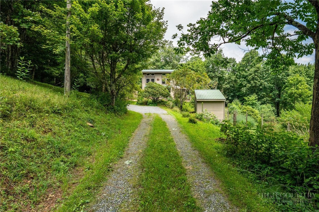 336 Misty Meadow Lane Property Photo 3