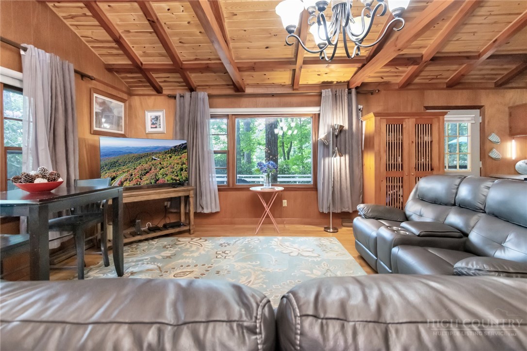430 Holiday Hills Road Property Photo 16