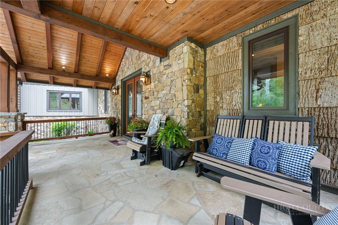 6 Valley Watch Court Property Photo 6