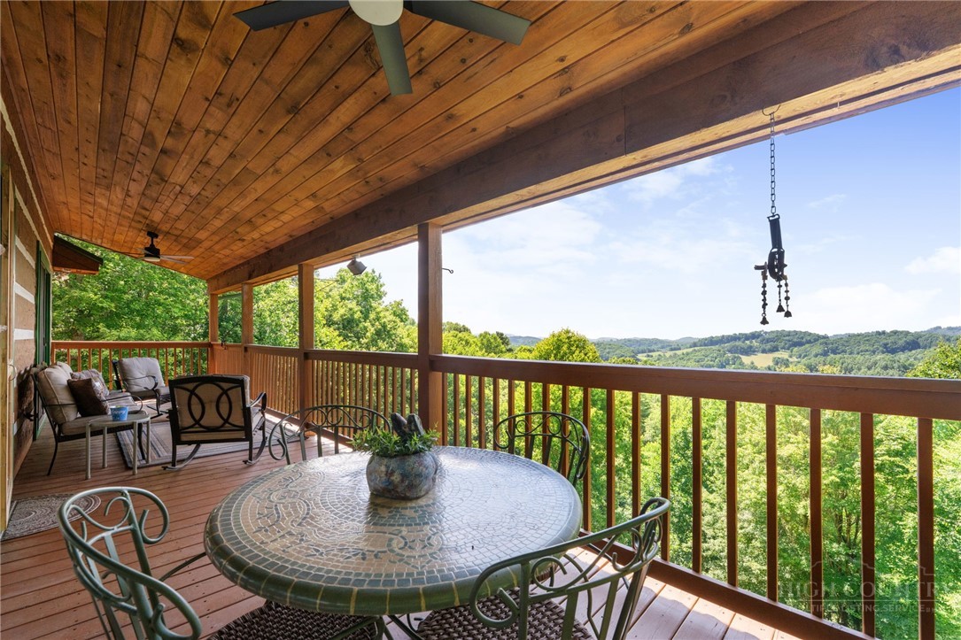 480 River Ridge Property Photo 1