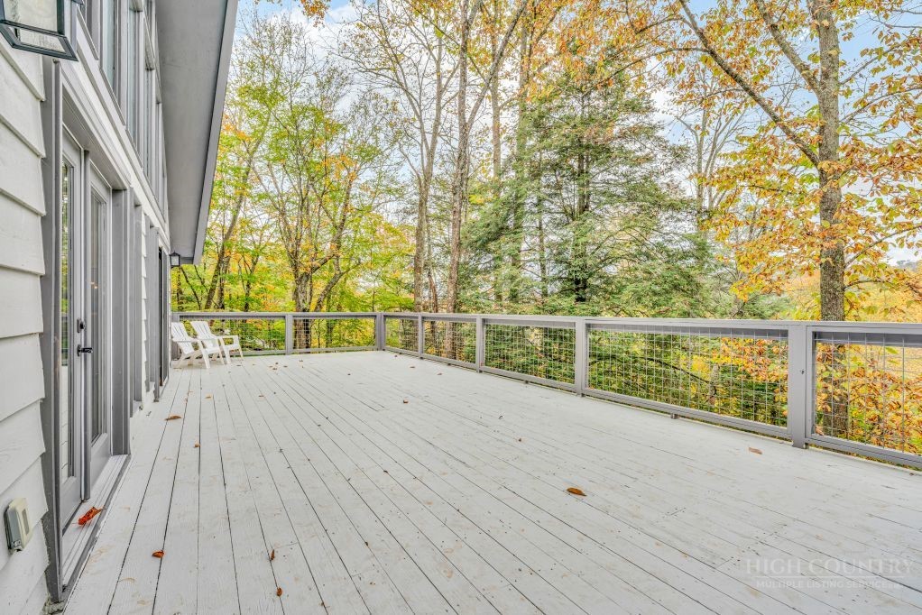 975 Hillside Drive Property Photo 33