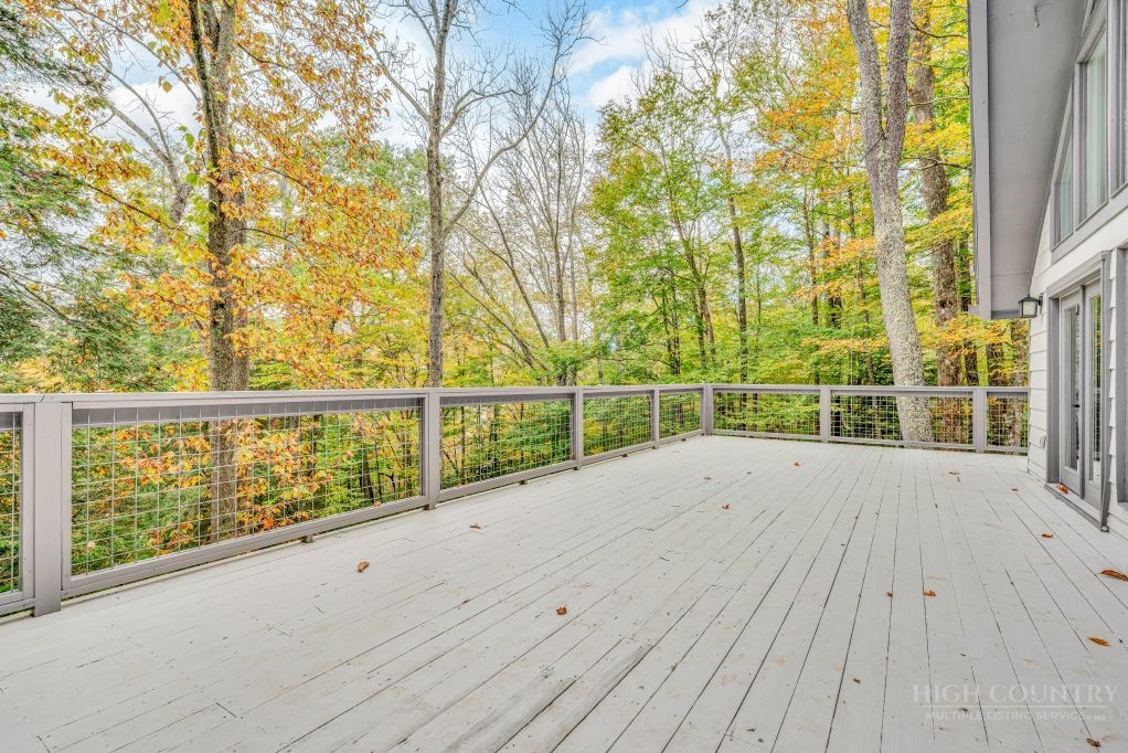 975 Hillside Drive Property Photo 35