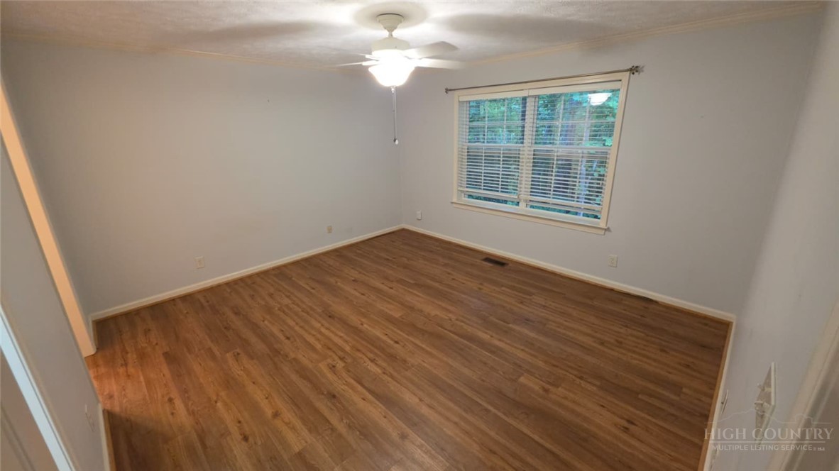 32 Yarrow Circle Property Photo 5