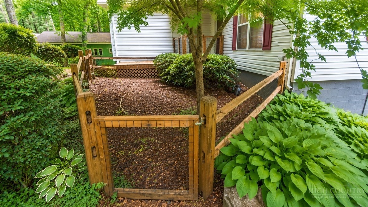 32 Yarrow Circle Property Photo 15