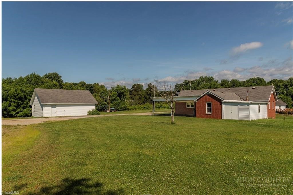 820 Suncrest Orchard Road Property Photo 1