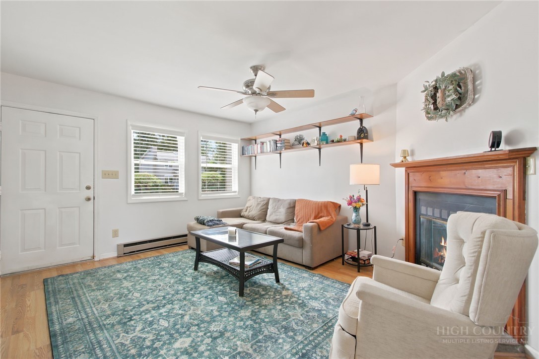 196 Creekside Lane 3-d Property Photo 4