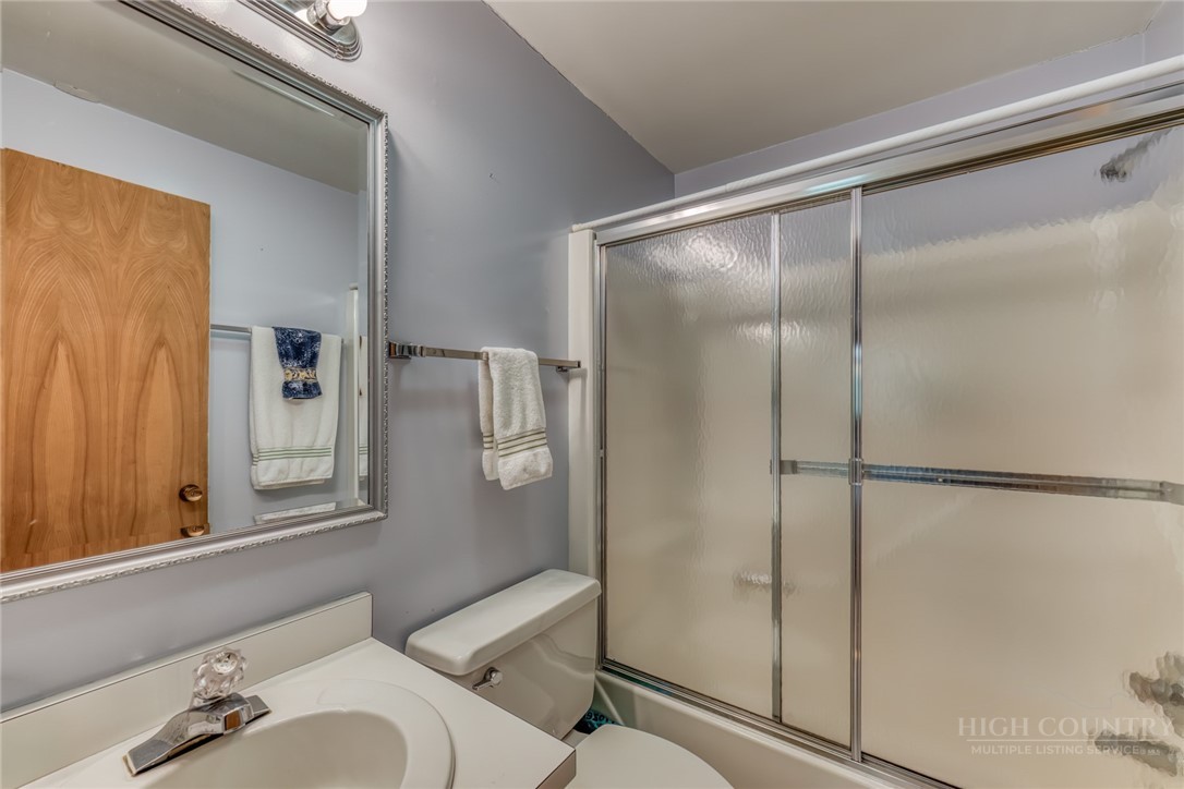388 Skyleaf Drive B12 Property Photo 16