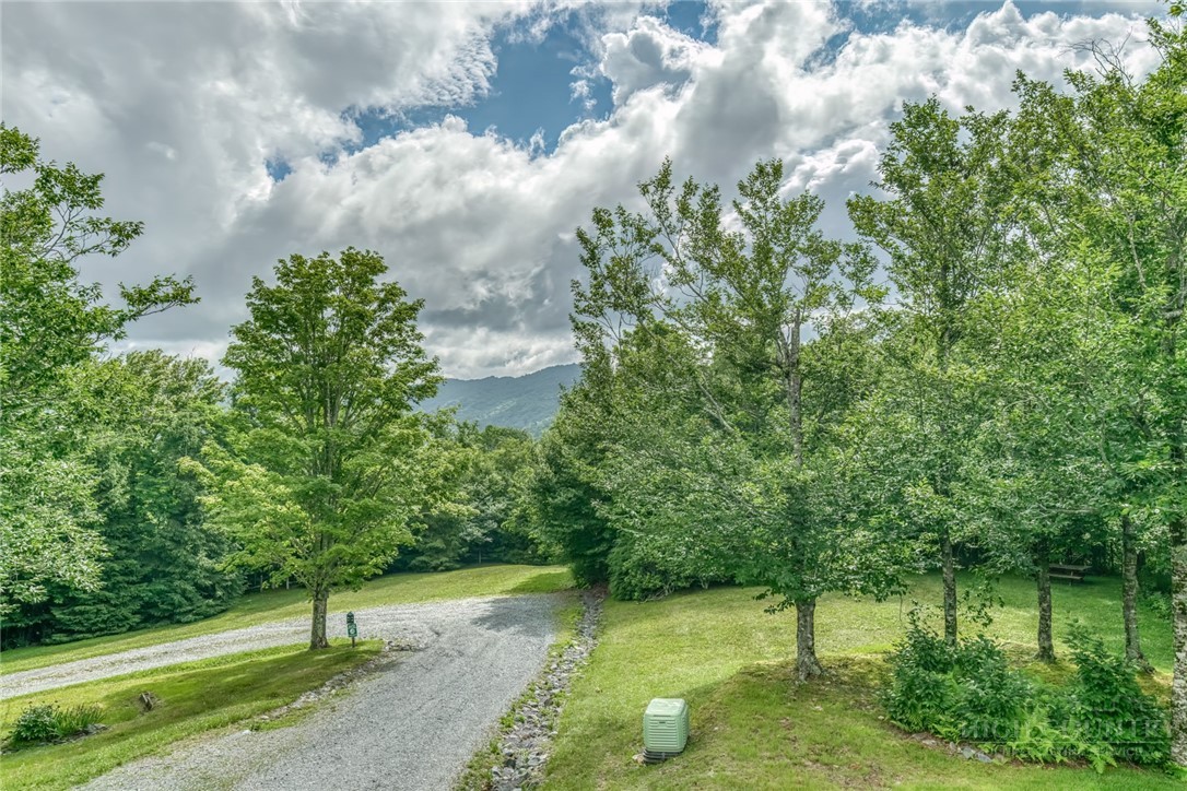 388 Skyleaf Drive B12 Property Photo 20