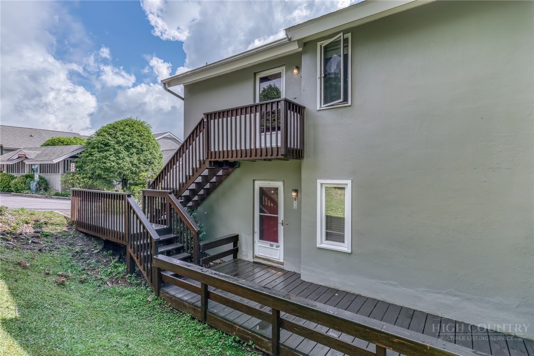388 Skyleaf Drive B12 Property Photo 22