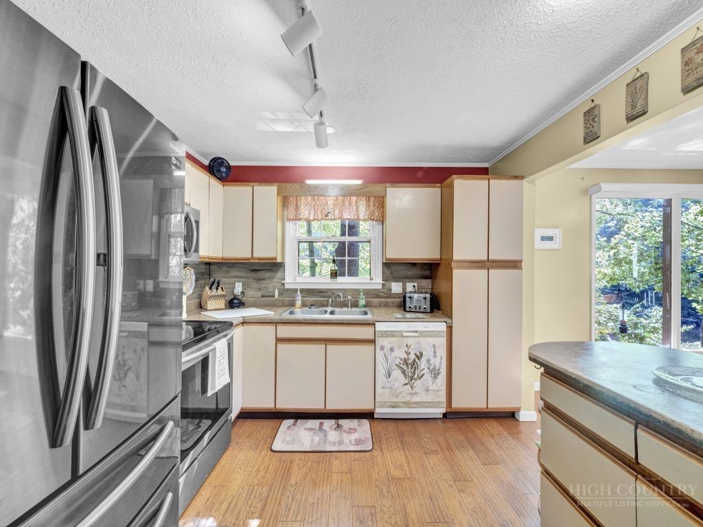 265 Trout Lake Road Property Photo 13