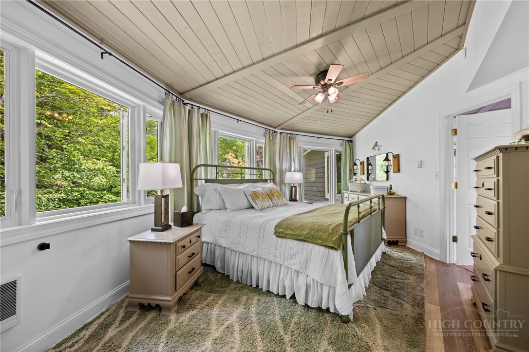 128 Village Road Property Photo 18