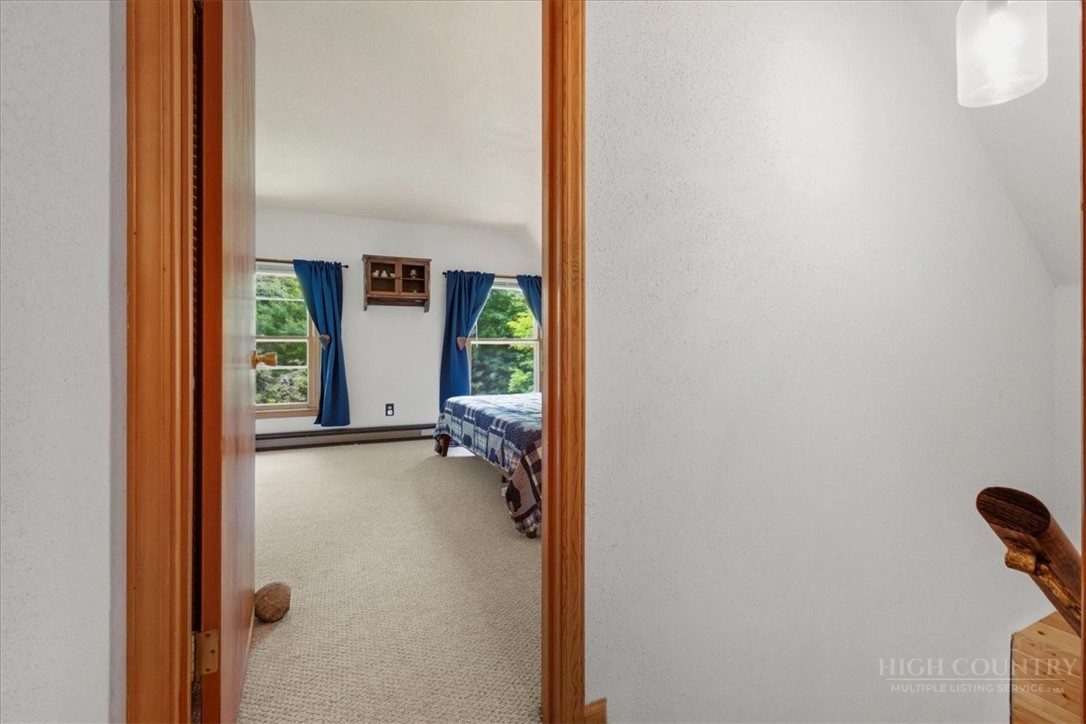 1218 Waterfall Road Property Photo 24