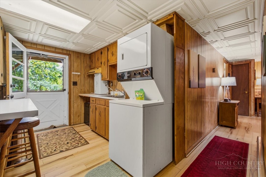 1218 Waterfall Road Property Photo 38