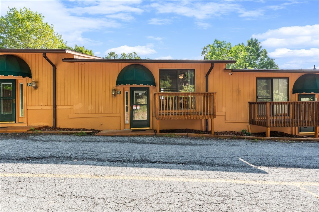 220 Charter Hills Road B3 Property Photo 1
