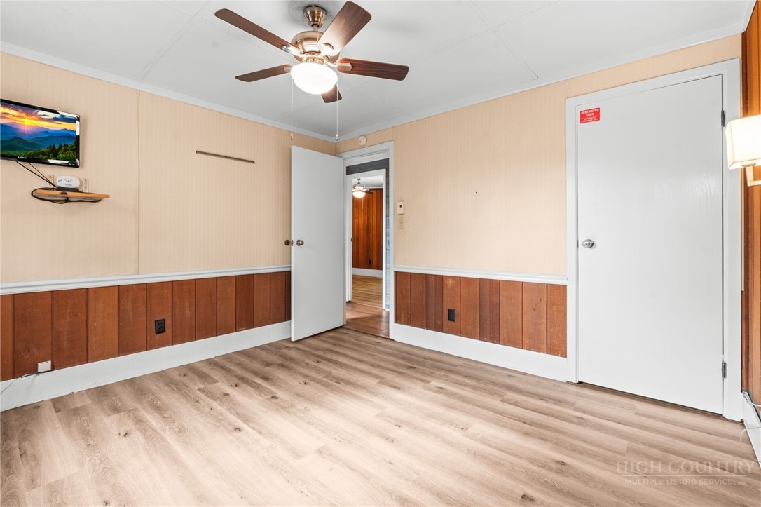 220 Charter Hills Road B3 Property Photo 18