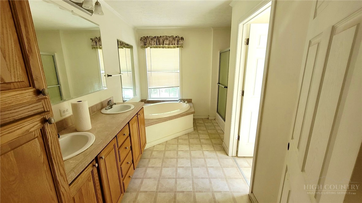 737 Lower Crab Orchard Road Property Photo 6