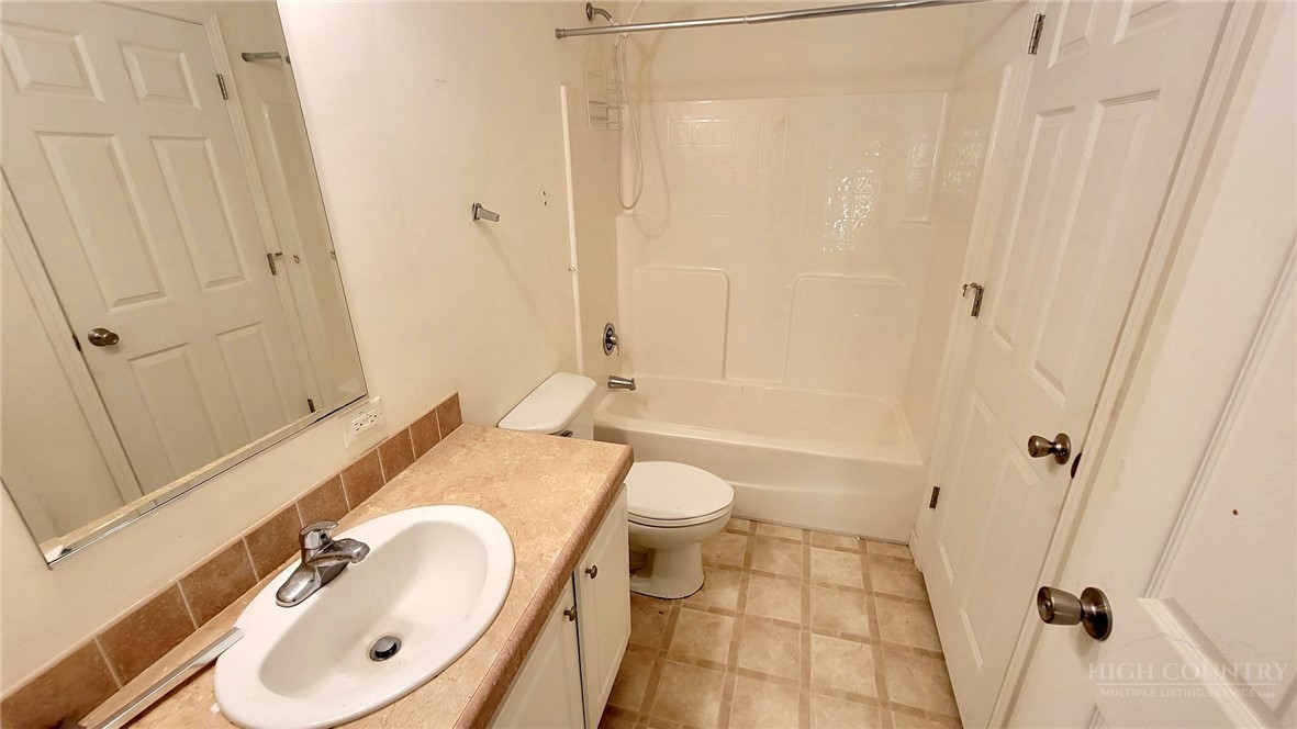 737 Lower Crab Orchard Road Property Photo 7