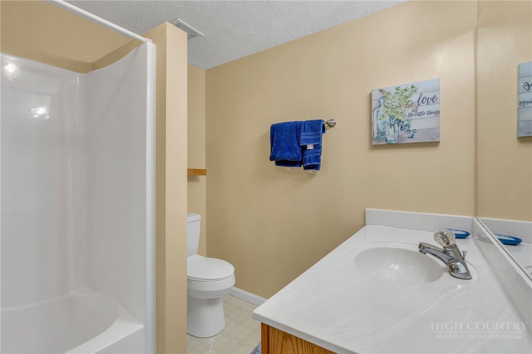 844 Alpine Drive Property Photo 26