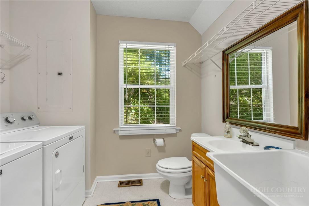 844 Alpine Drive Property Photo 29