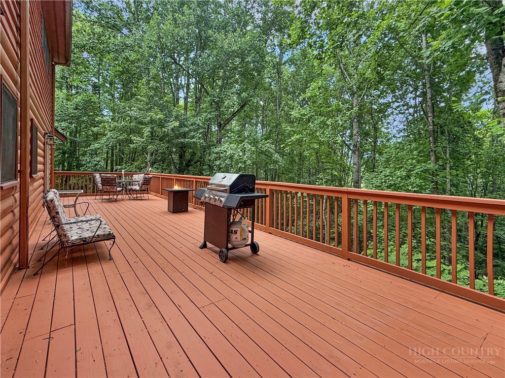 321 Grays Shadow Lane Property Photo 15