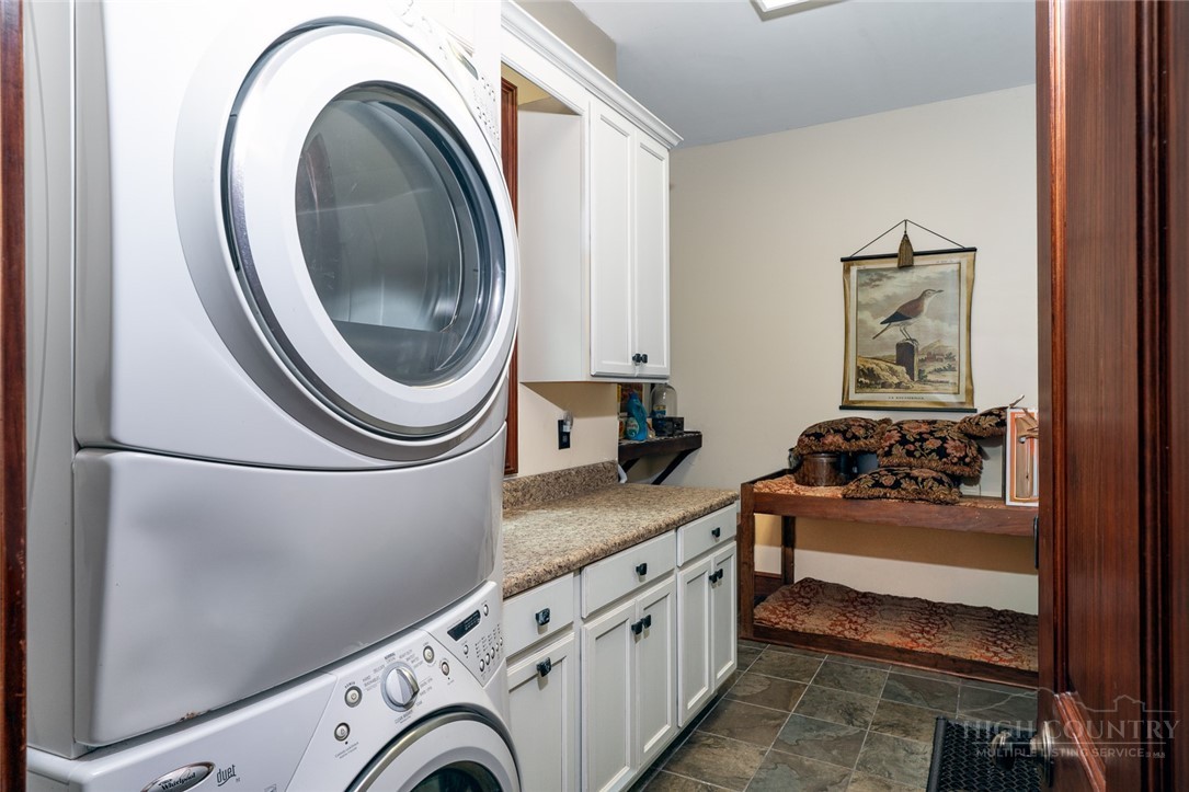 285 Wetherley Property Photo 36