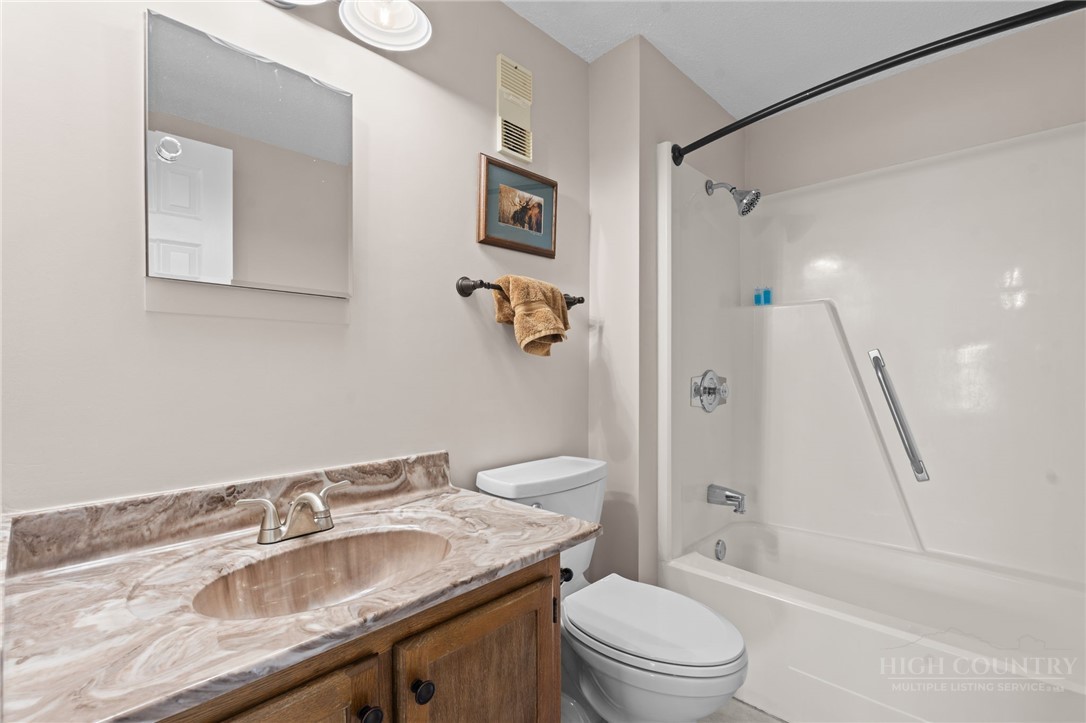 303 Sugar Top Drive 3927 Property Photo 16