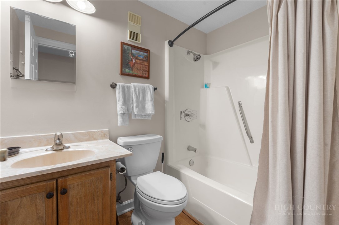 303 Sugar Top Drive 3927 Property Photo 18